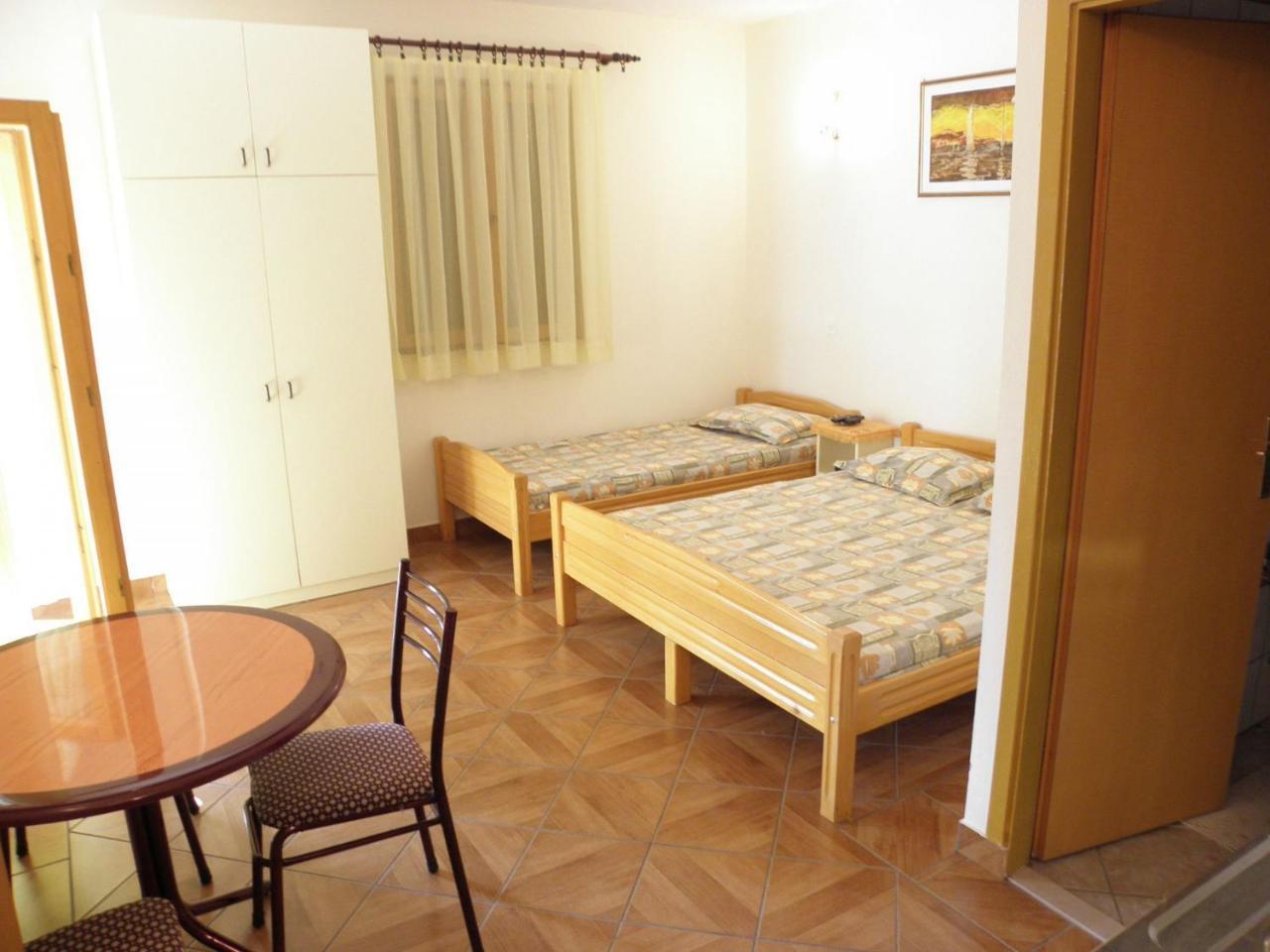 Apartments Brane - 180M To The Sea Vrsi Extérieur photo