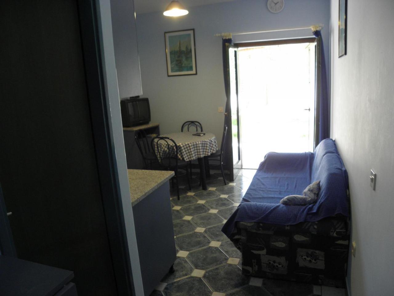 Apartments Brane - 180M To The Sea Vrsi Extérieur photo